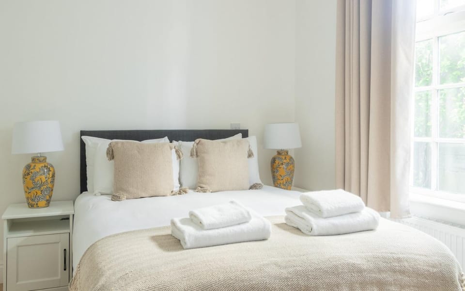 GuestReady - Modernised cottage in Monkstown House in Dublin