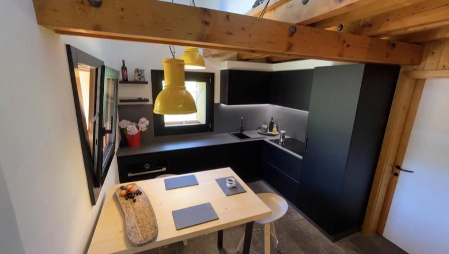 Kitchen or kitchenette
