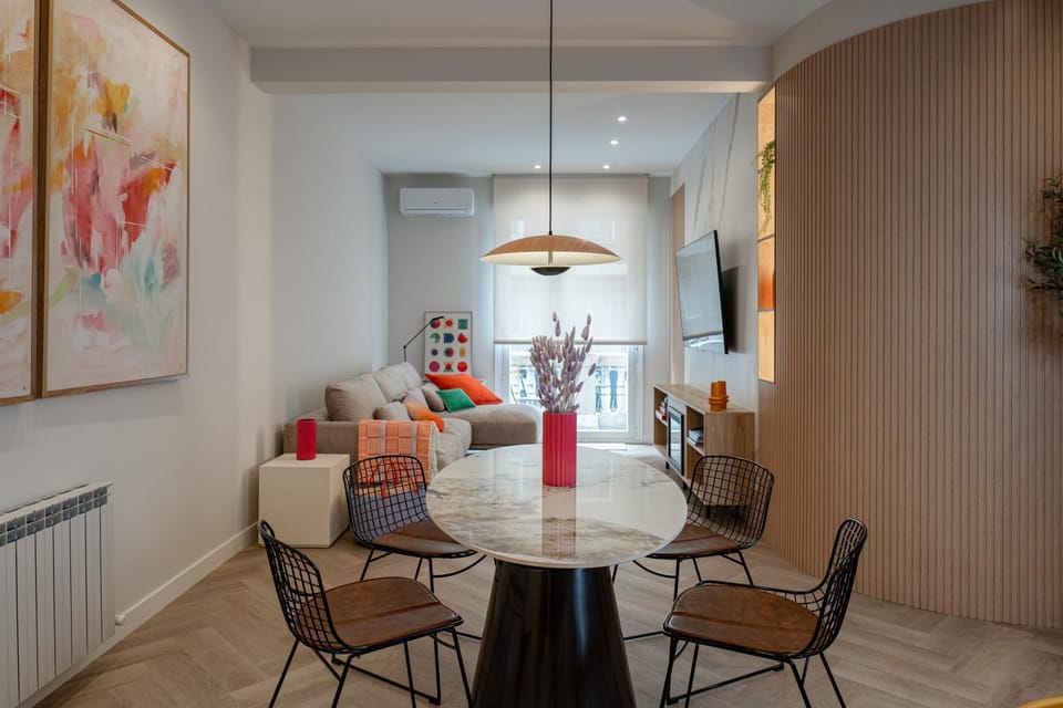 Living room, Dining area