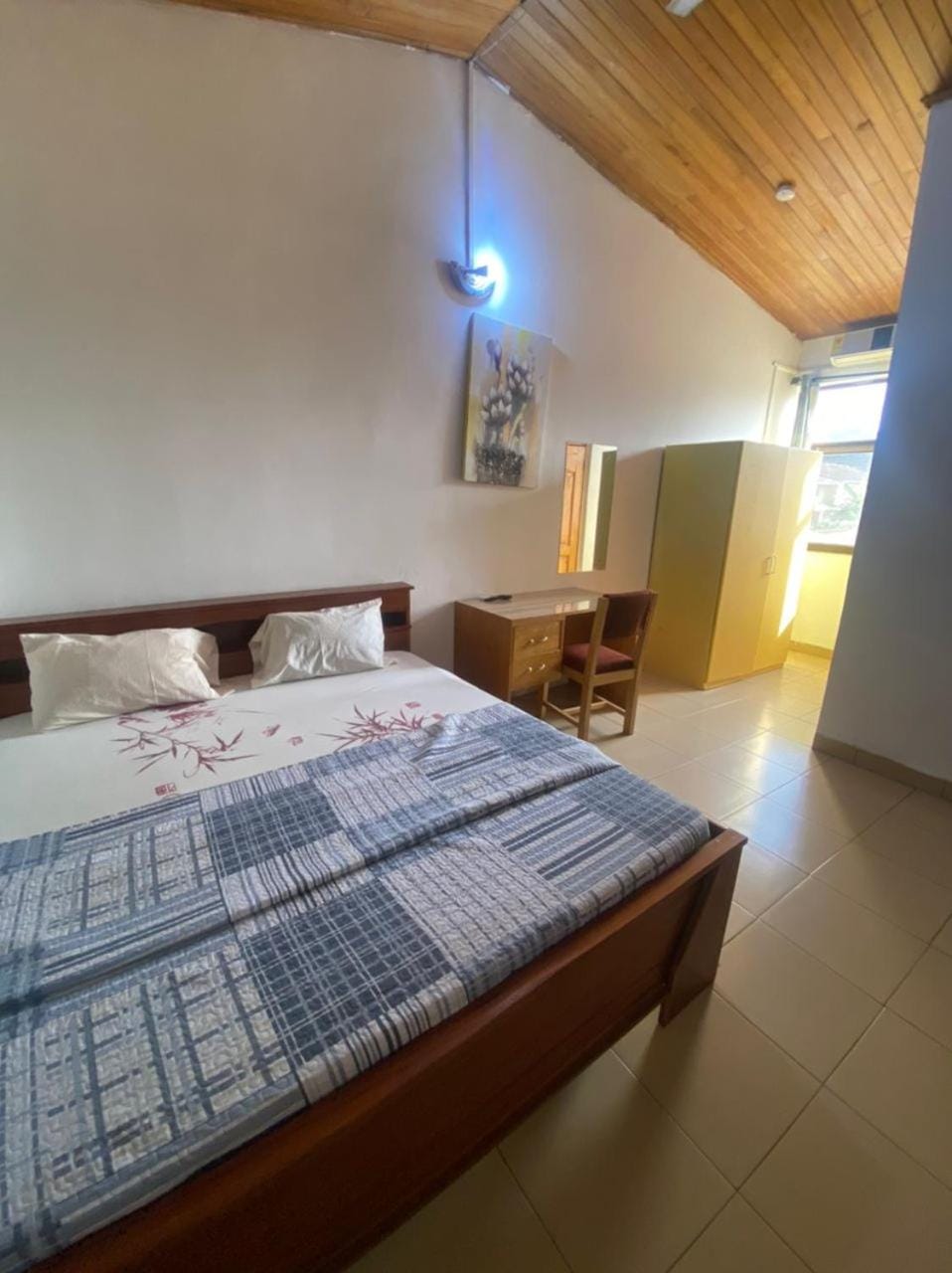 Rich Court rooms Bed and Breakfast in Accra