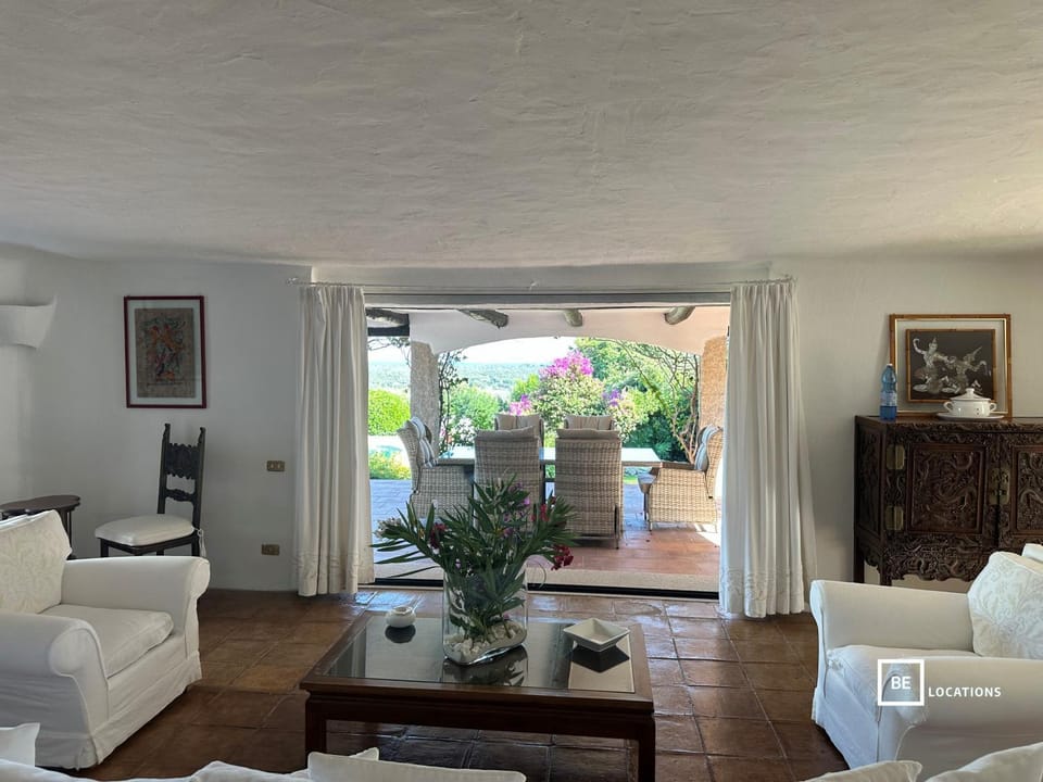 Belocations - Cala di Volpe Luxury Villa Apartment in Sardinia