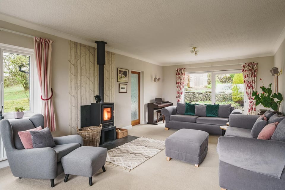 Living room, Seating area, flat iron
