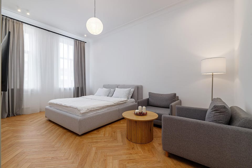 Seating area, Bedroom