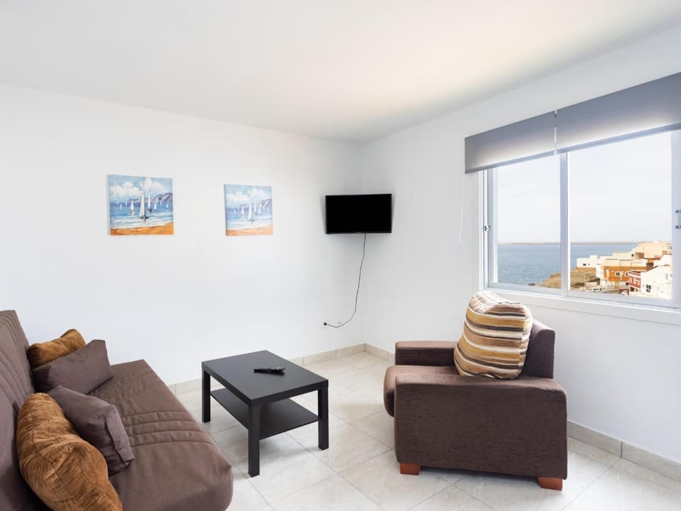 Communal lounge/ TV room, Living room, Seating area