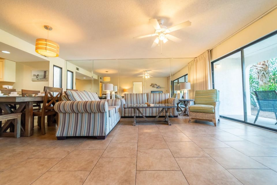Edgewater Villa 3001 'Vitamin Sea' House in Panama City Beach