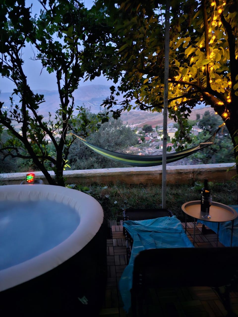Natural landscape, Garden, Hot Tub, Garden view, Mountain view