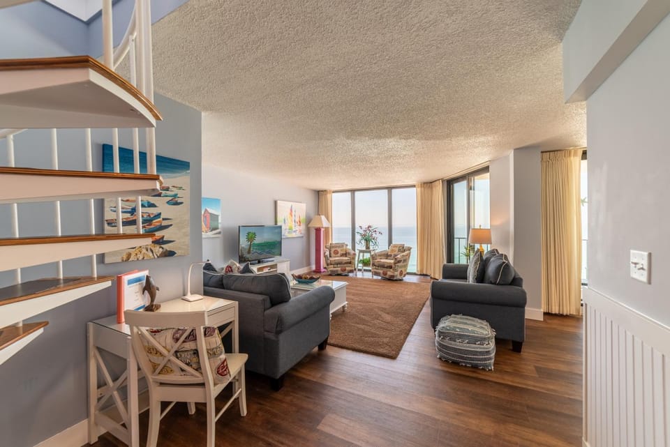 Edgewater 2-1202 'Shore Fun Penthouse' House in Panama City Beach
