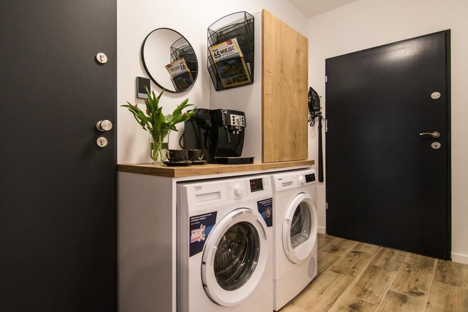 Coffee/tea facilities, washing machine, dryer