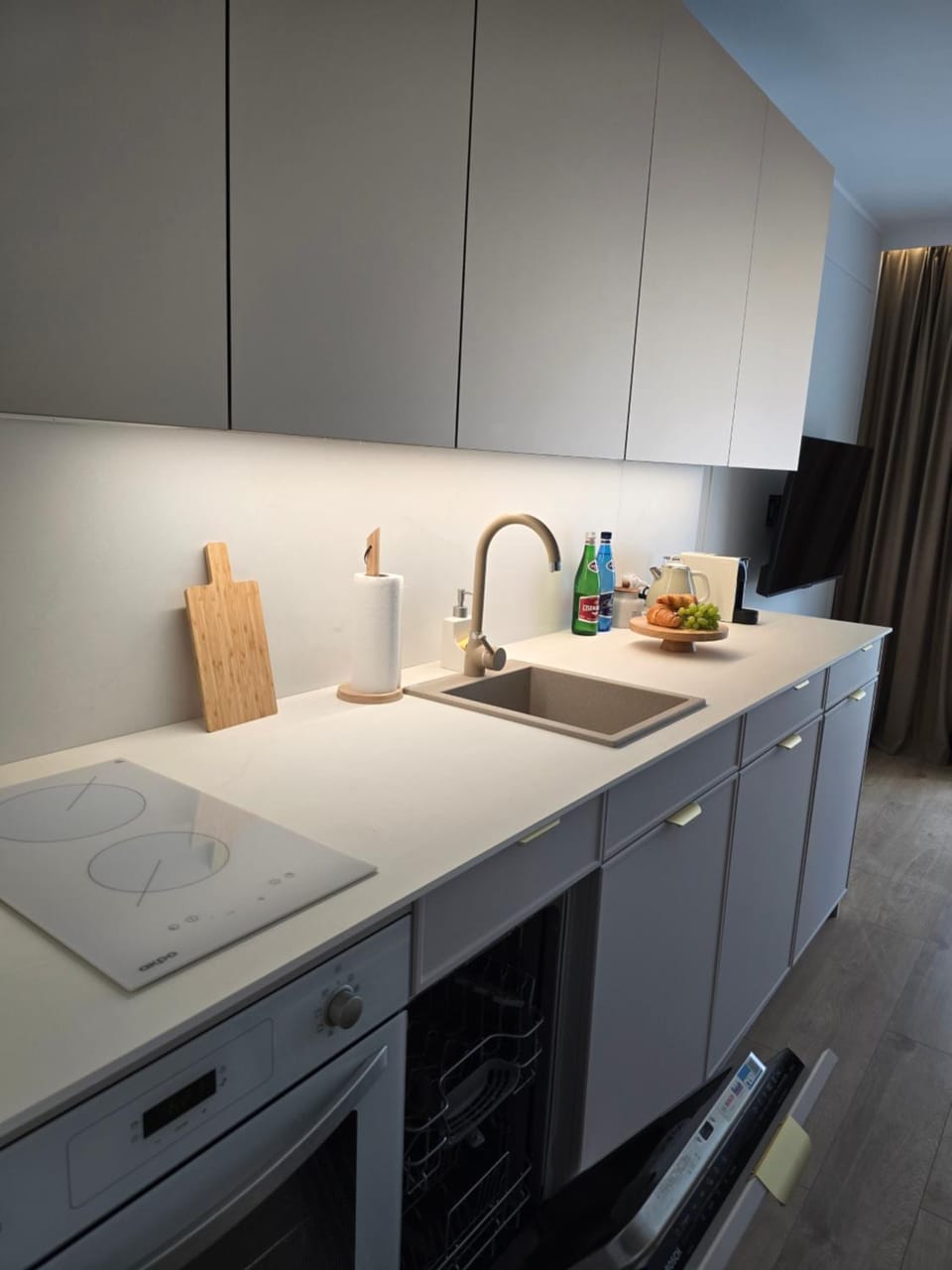 Kitchen or kitchenette, pet friendly, kitchen