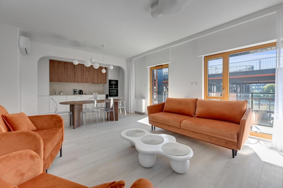 Kitchen or kitchenette, Living room, Seating area, Dining area