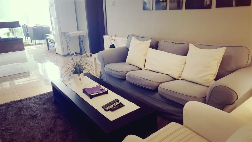 Two Bedroom Shmeisani Apartment Apartment in Africa