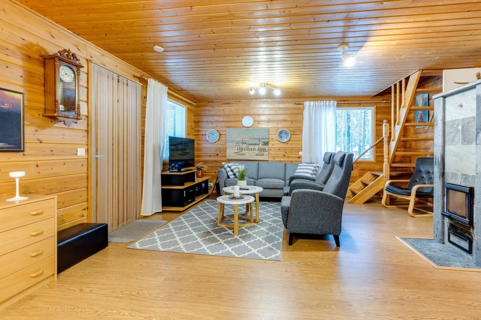 TV and multimedia, Living room, Seating area