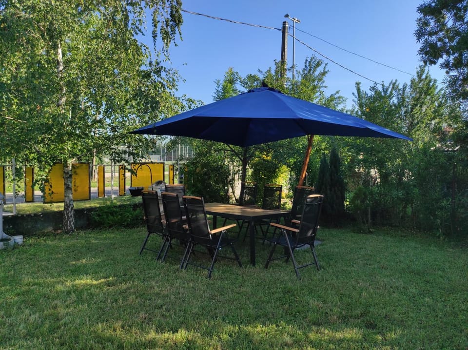 BBQ facilities, Garden
