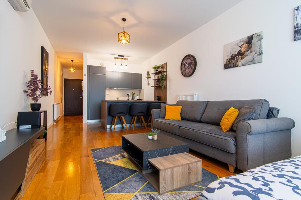 Kitchen or kitchenette, Living room, Seating area, Dining area