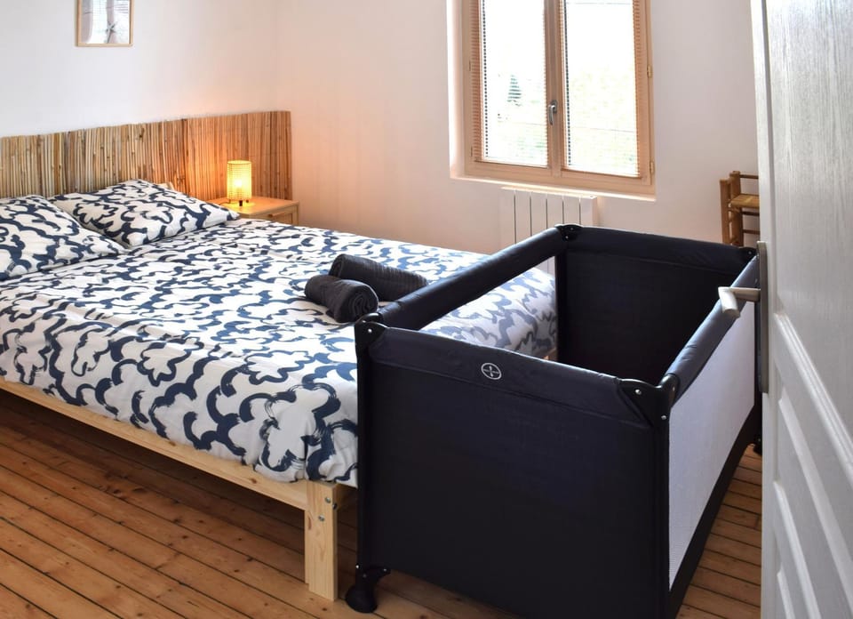 Bed, Bedroom, cot