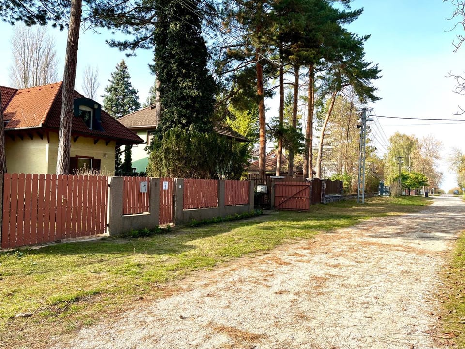 Property building, Street view