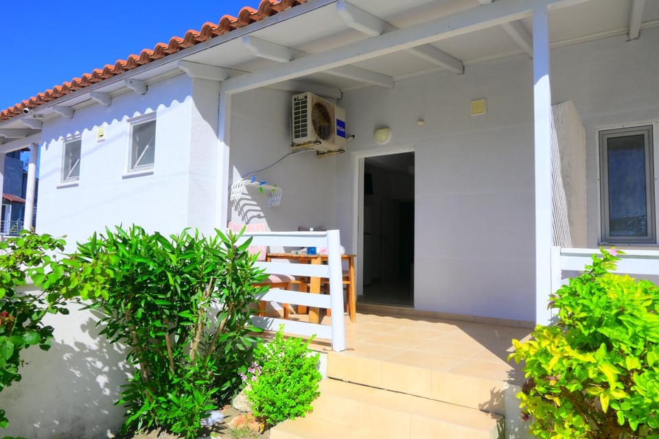 Property building, Balcony/Terrace