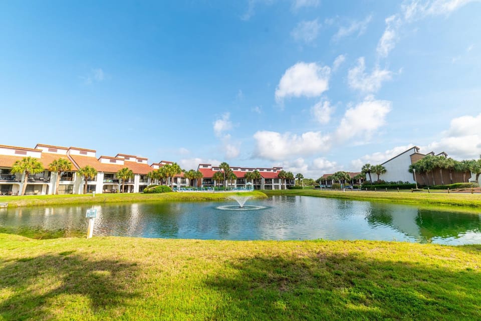 Edgewater Villa 1101 'Sunset Paradise At Edgewater' House in Panama City Beach