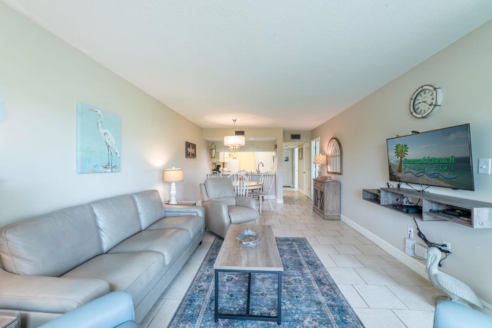 Edgewater Villa 2006 'Sandy Shores Hideaway' House in Panama City Beach