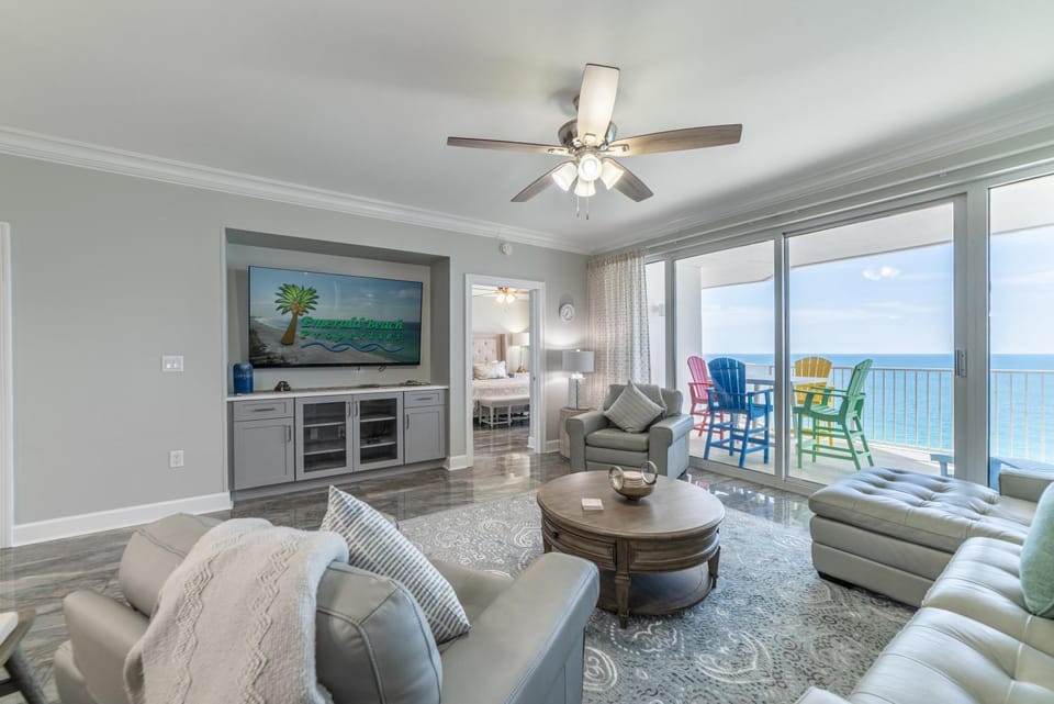 Boardwalk 2201 'Sea Serenity Penthouse' House in Panama City Beach