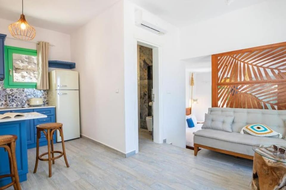 La Scala Luxury Villa Nana Mouskouri House in Karpathos, 857 00, Greece