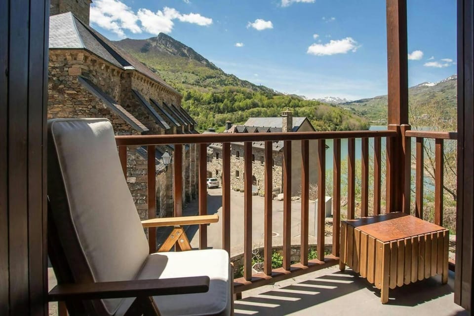 Iraida - Precioso dúplex en Lanuza by Cardi Suites House in Aragon