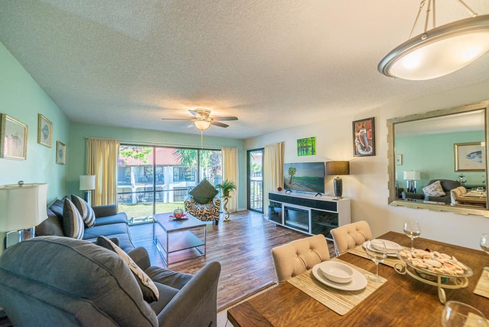 Edgewater Villa 0955 'Fountain of Youth' House in Panama City Beach