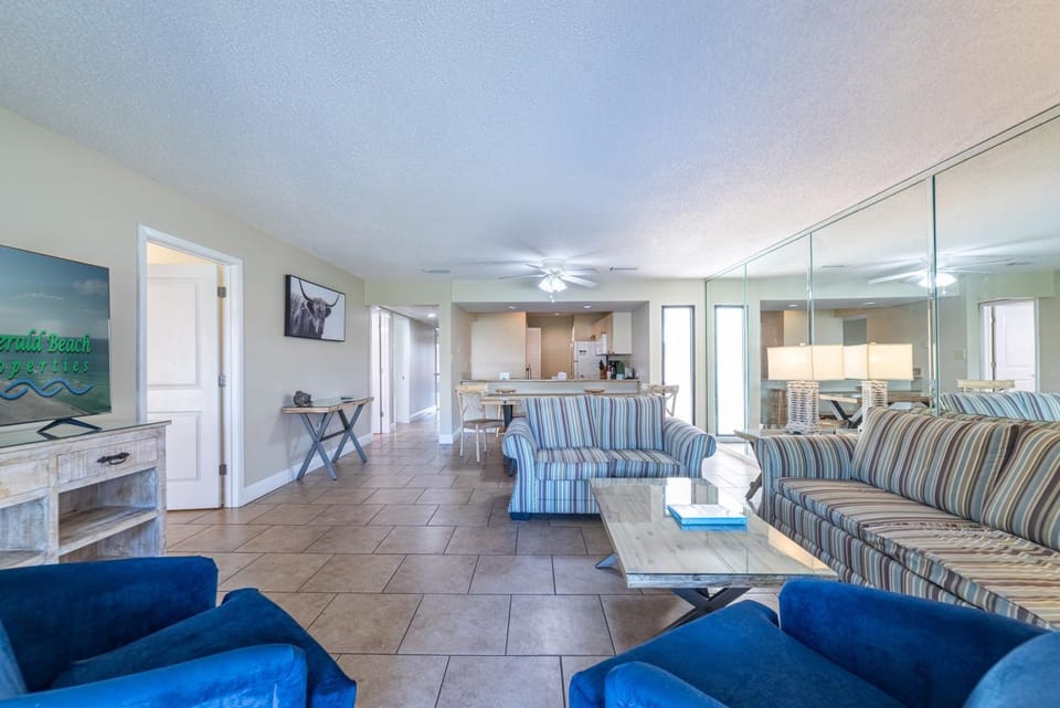 Edgewater Villa 3007 'Anchors Away' House in Panama City Beach