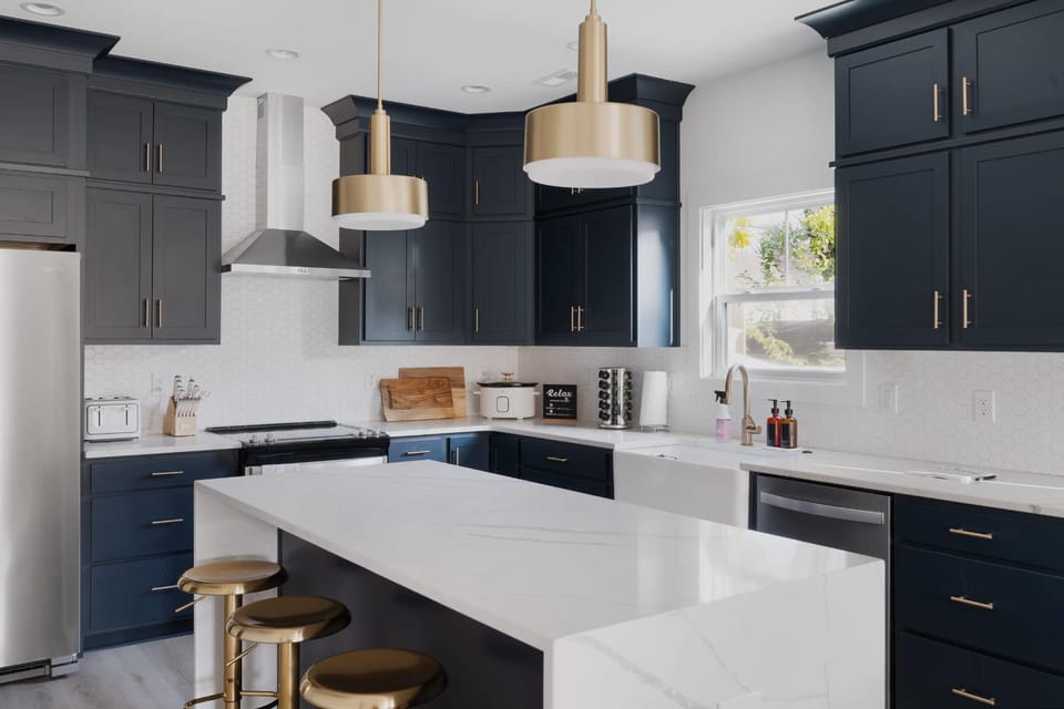 Urban Sophistication Mid Century - Farm Home House in Jeffersonville