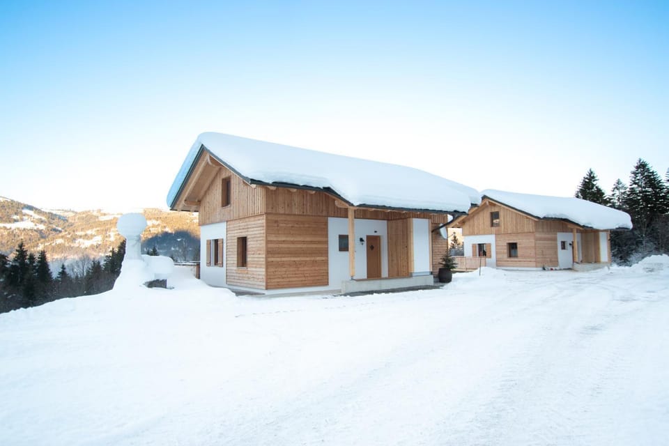 Property building, Skiing