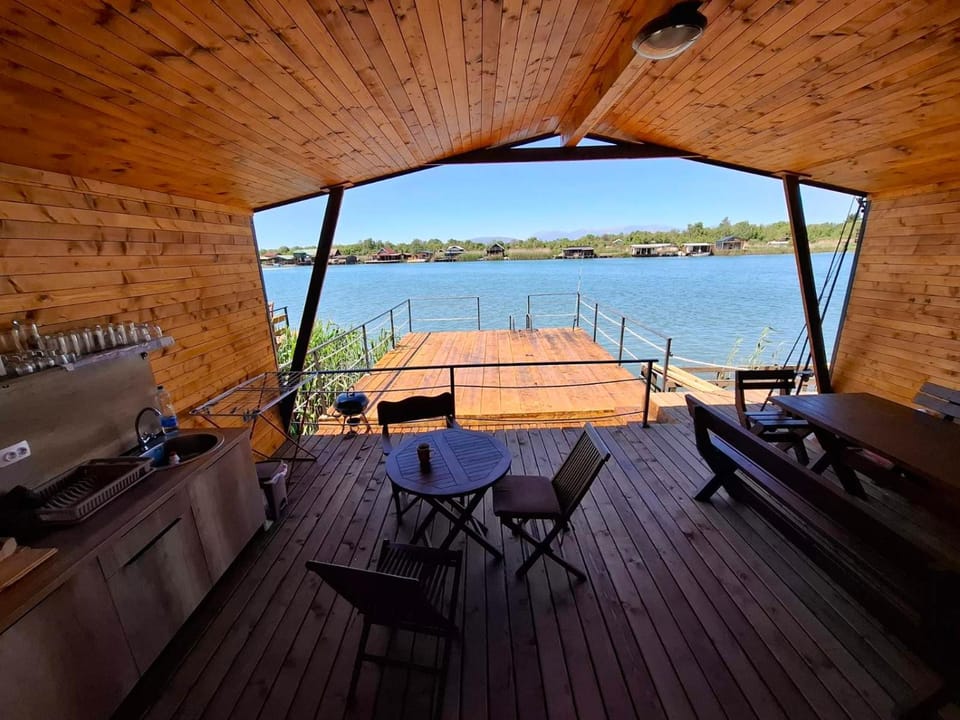 Day, View (from property/room), Balcony/Terrace, Balcony/Terrace, Seating area, River view