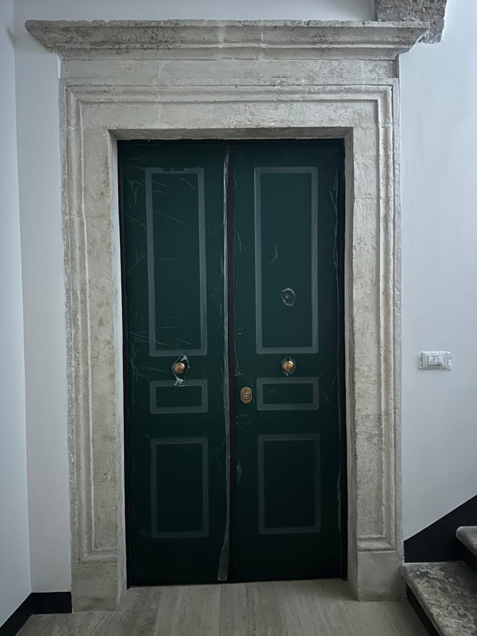 Facade/entrance
