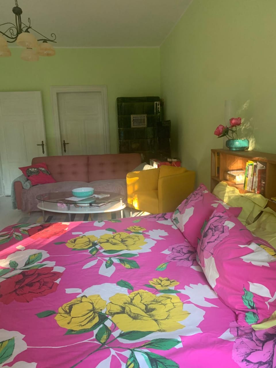Bed, TV and multimedia, Living room, Bedroom