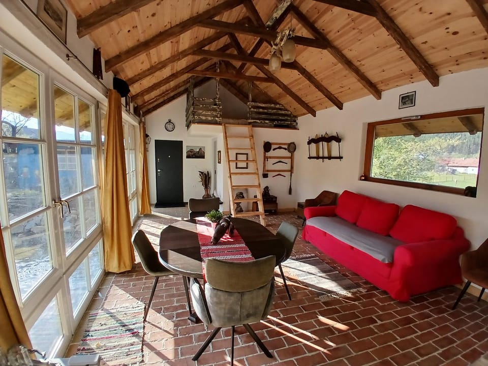 Living room, Seating area, Dining area