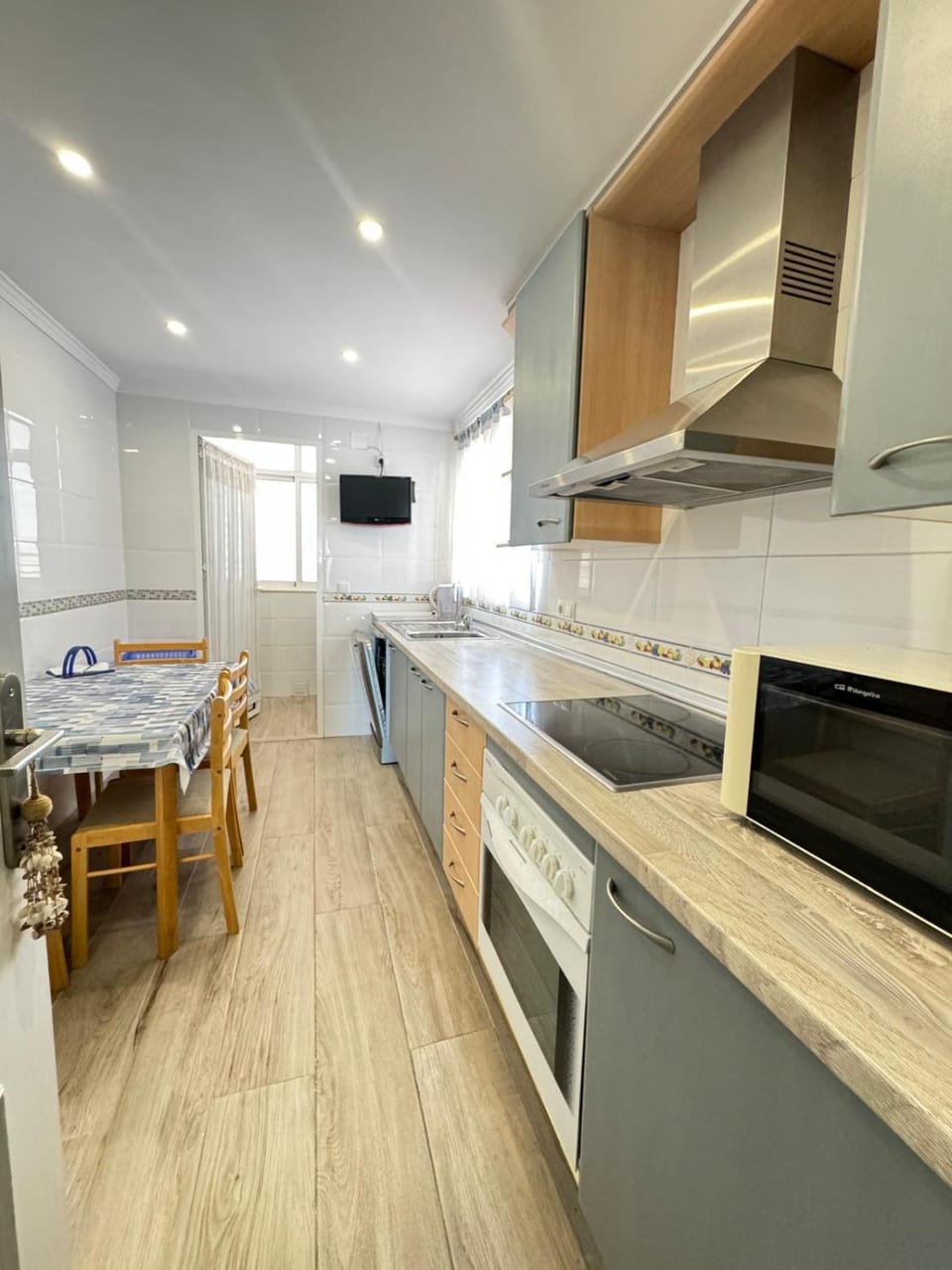 TV and multimedia, Kitchen or kitchenette, dishwasher, minibar, pet friendly, stove