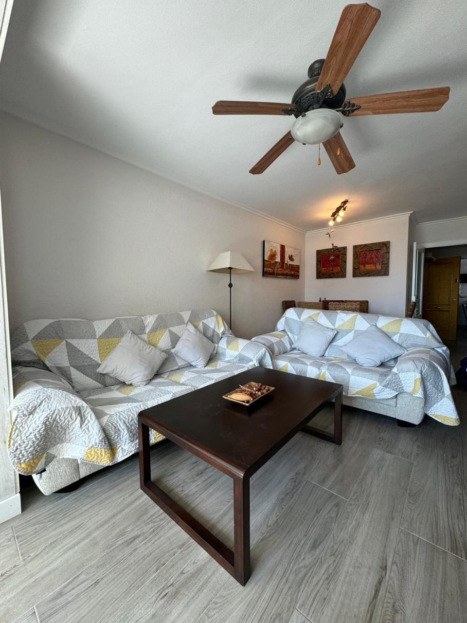 Communal lounge/ TV room, Living room, fireplace