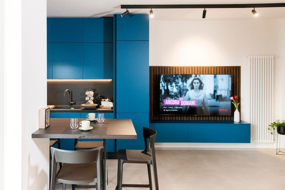 TV and multimedia, Kitchen or kitchenette, Dining area