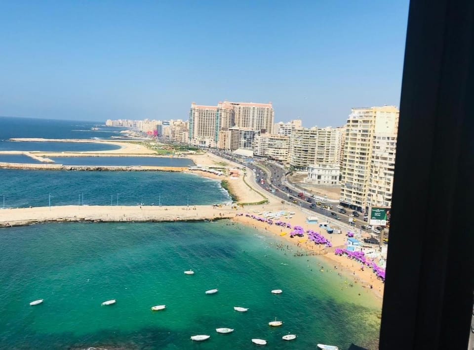Gleem Bay Ultra Lux Sea View Apartment Apartment in Alexandria