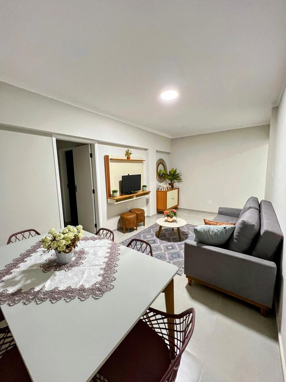 TV and multimedia, Dining area, Dinner