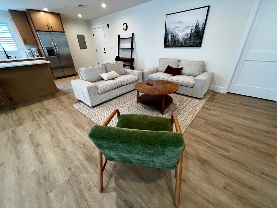 Bathroom, Seating area