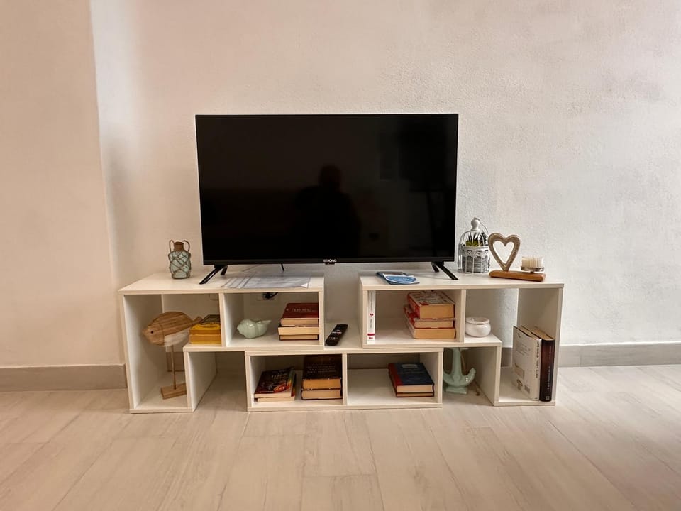 Communal lounge/ TV room, TV and multimedia, Evening entertainment