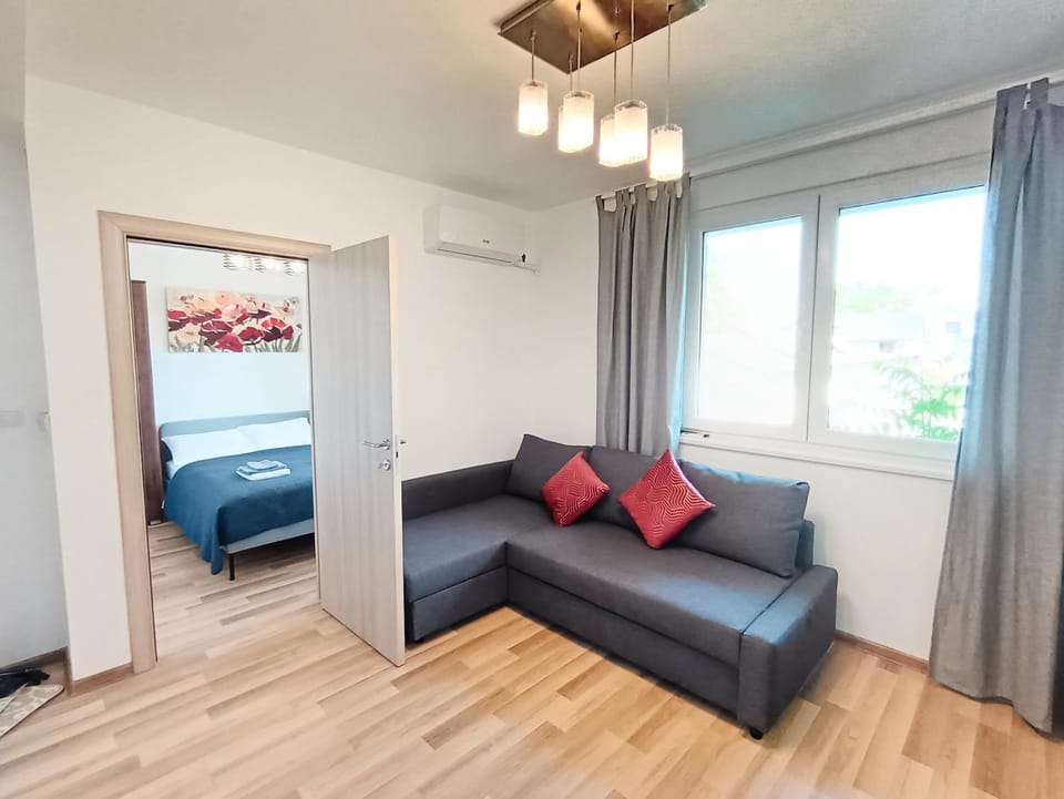 Seating area, Bedroom
