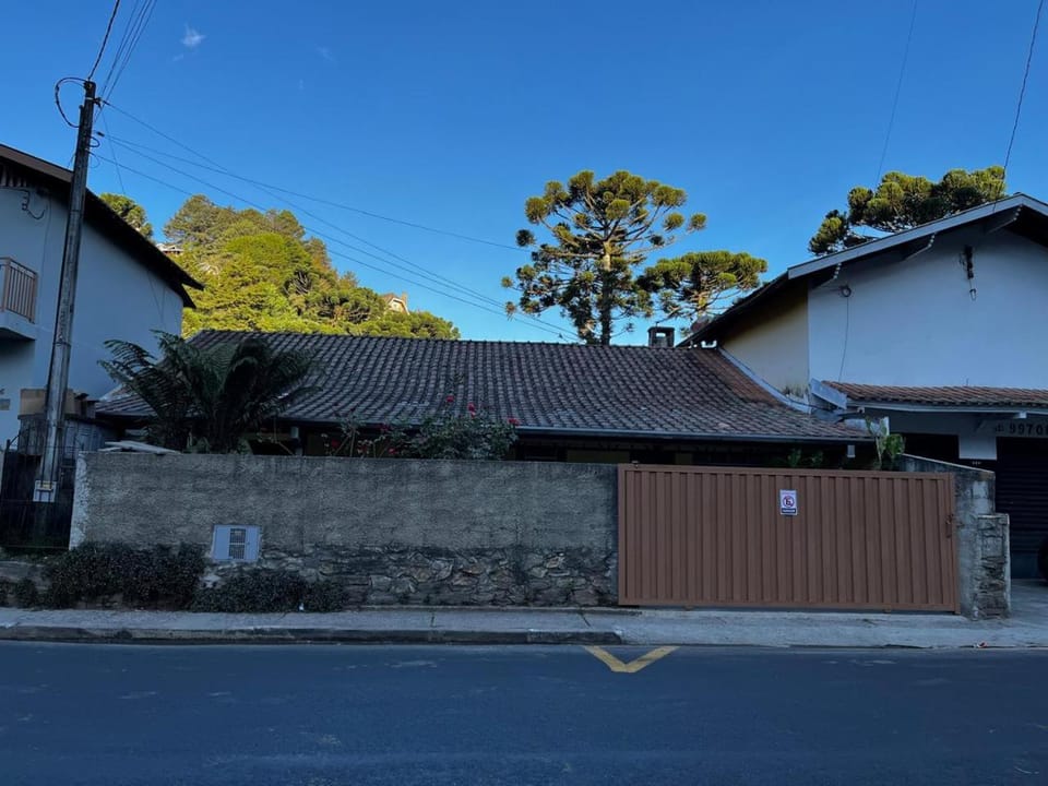 Casa Recanto 3 House in Campos do Jordão