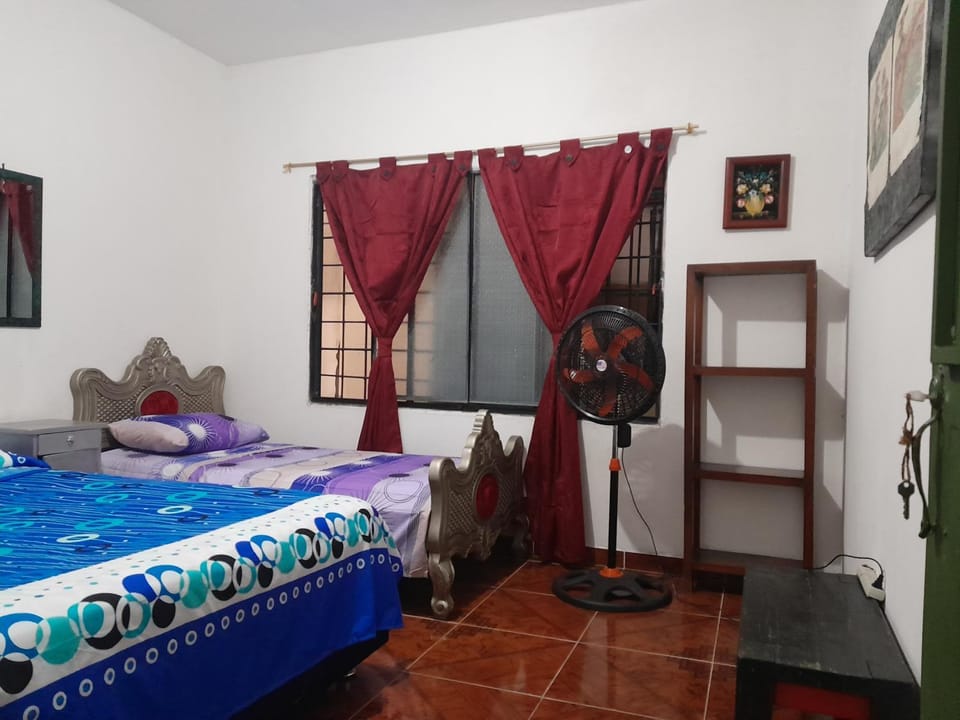 Casa Rio y Montaña Low cost Vacation rental in Honda