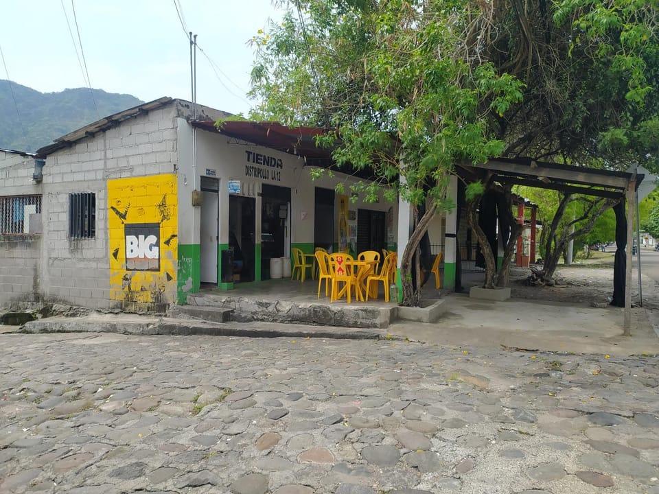 Casa Rio y Montaña Low cost Vacation rental in Honda