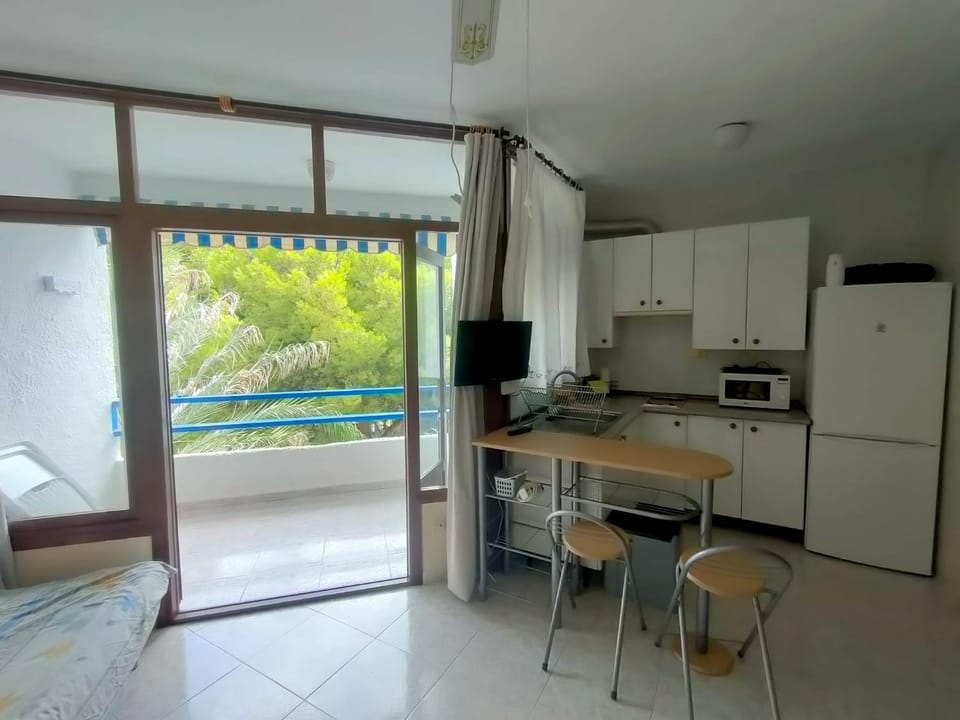 TV and multimedia, Kitchen or kitchenette