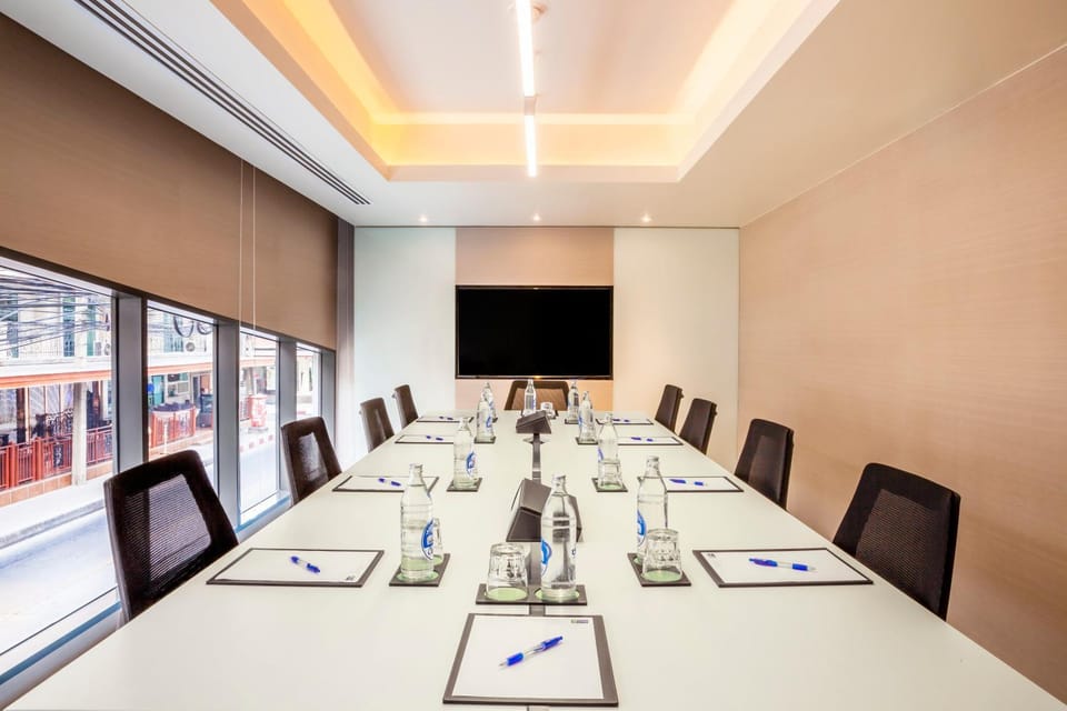 Meeting/conference room