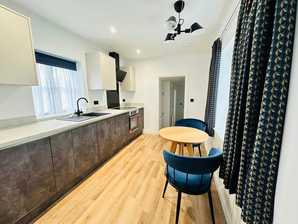 Kitchen or kitchenette, Seating area, Dining area, Internal: Not applicable to any particular room