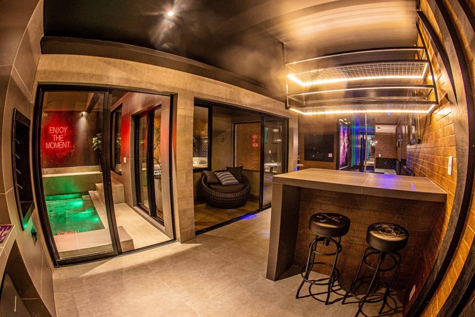 Night, Seating area, Evening entertainment