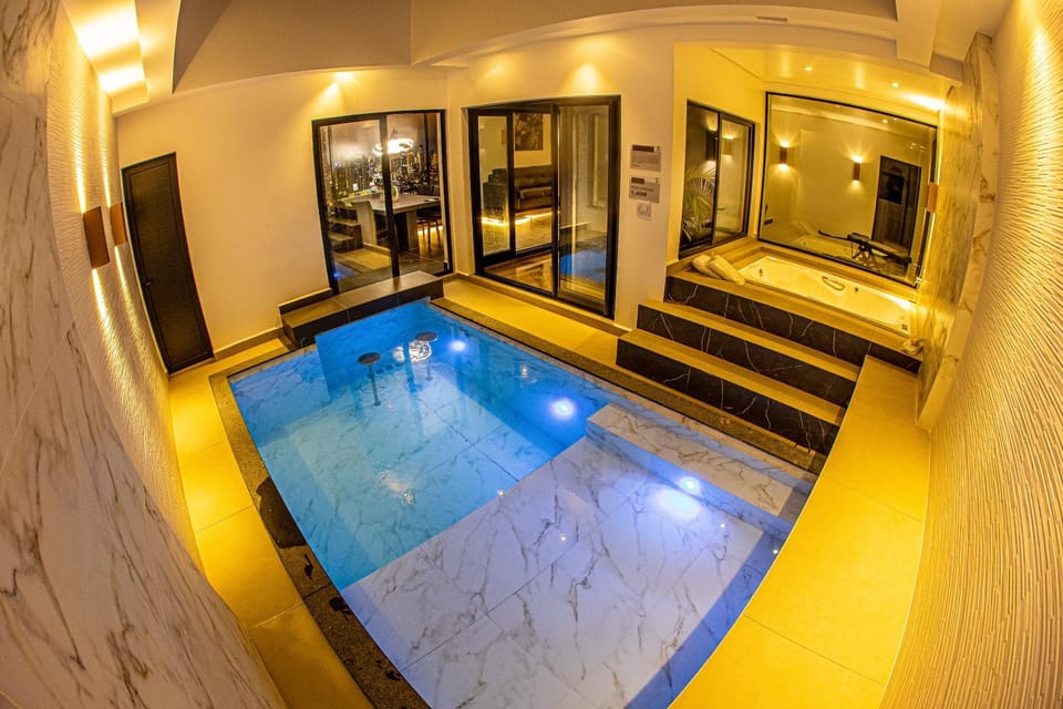 Pool view, Swimming pool